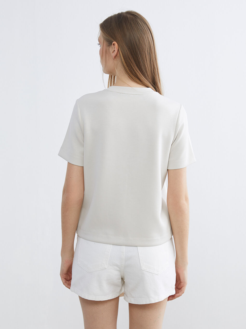 Tricou pentru femei cu guler rotund și atingere delicată-3