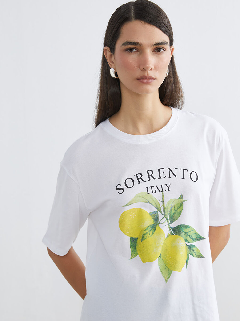 Oversized Crew Neck Women's T-shirt with Italian Print