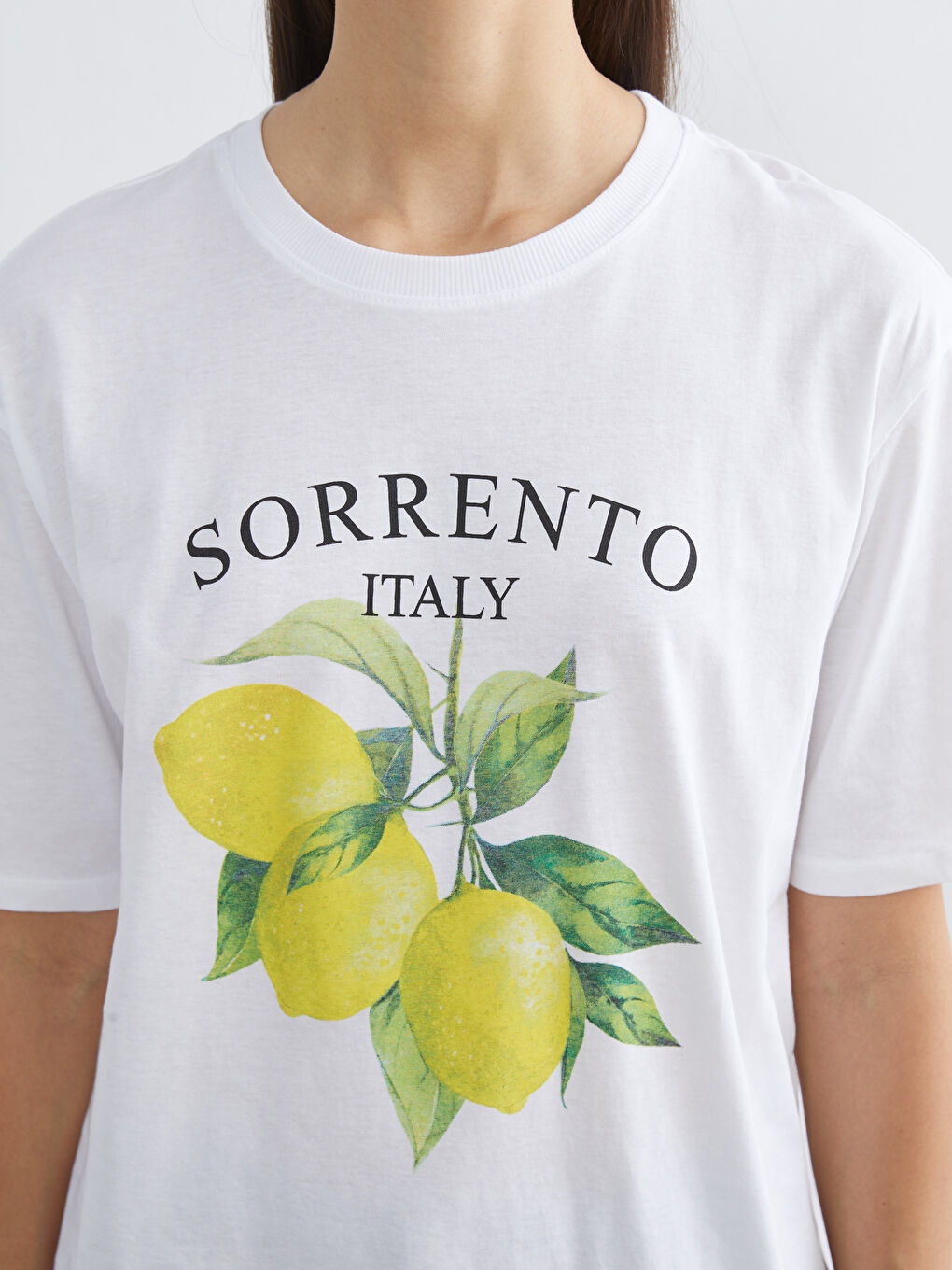 Oversized Crew Neck Women's T-shirt with Italian Print-2