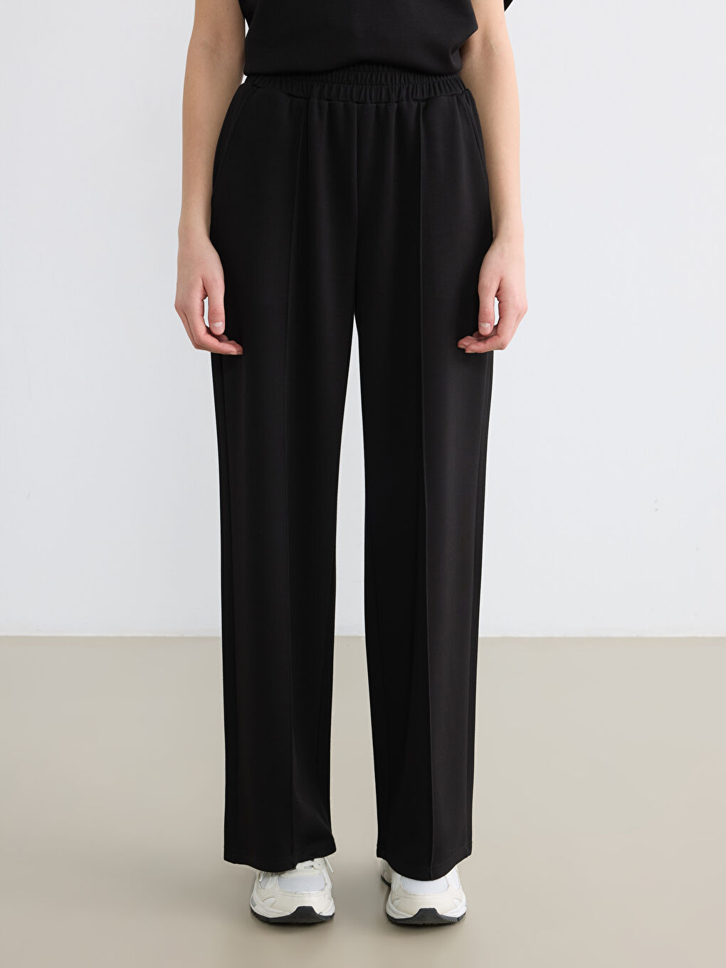 Elastic Waist Wide Leg Women's Sweatpants-1