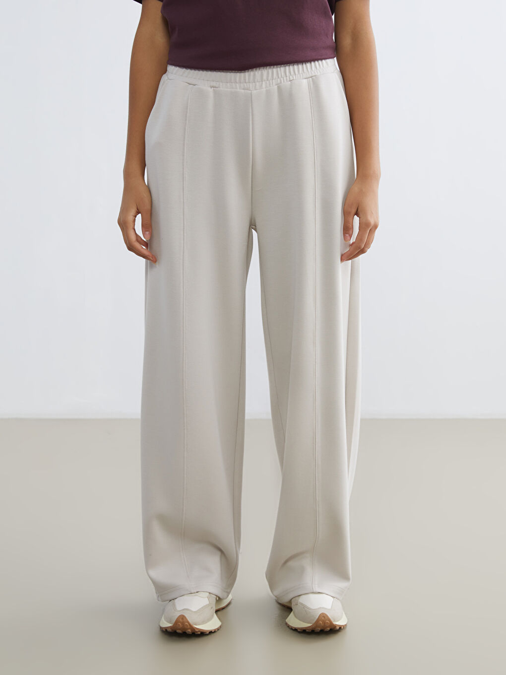 بنطال رياضي بيج امرأة-1