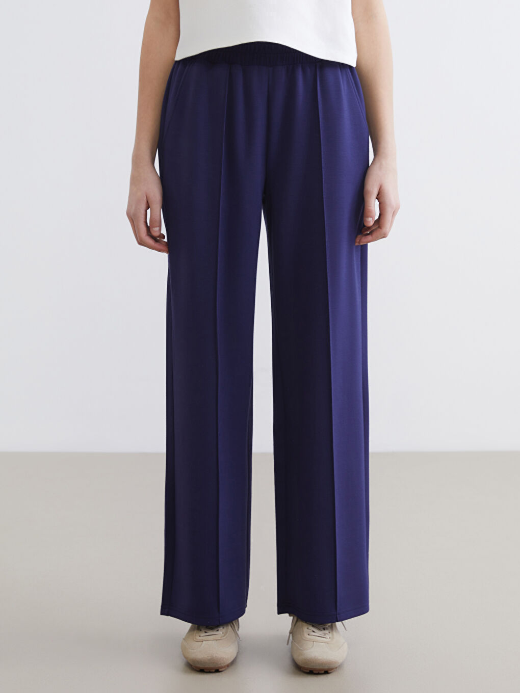 Elastic Waist Wide Leg Women's Sweatpants-1