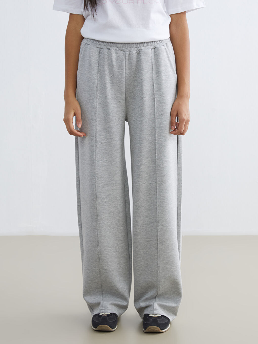 بنطال رياضي رمادي امرأة-1