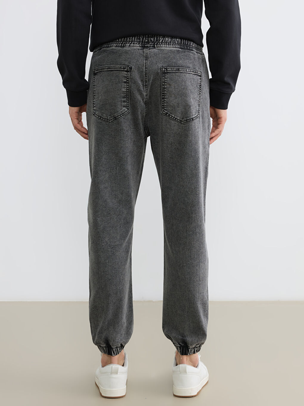 بنطلون جينز رجالي موديل 780 جوغر-3