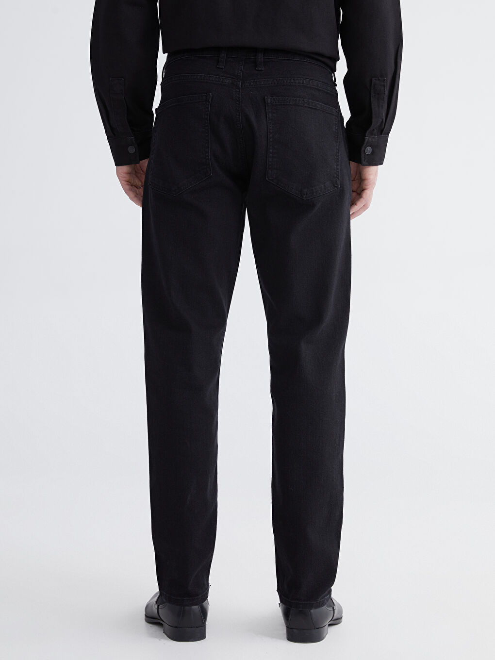 779 جينز بقصة عادية للرجال-3