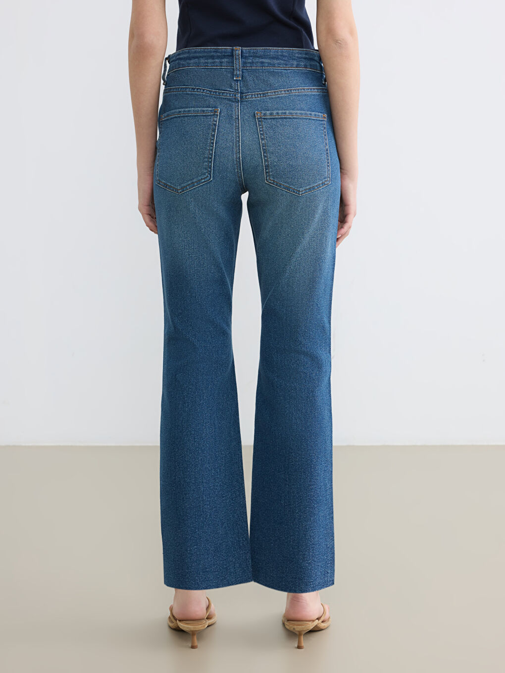 İndigo Crop Flare Kadın Jean Pantolon-3