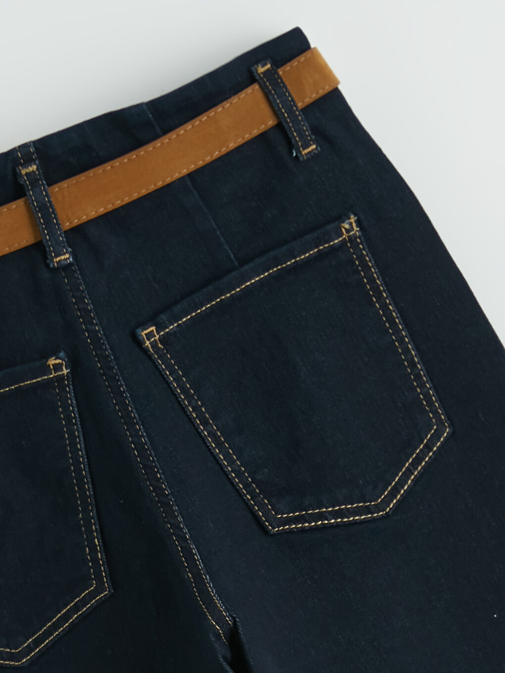 İndigo Beli Kemerli Wideleg Kadın Jean Pantolon	-6