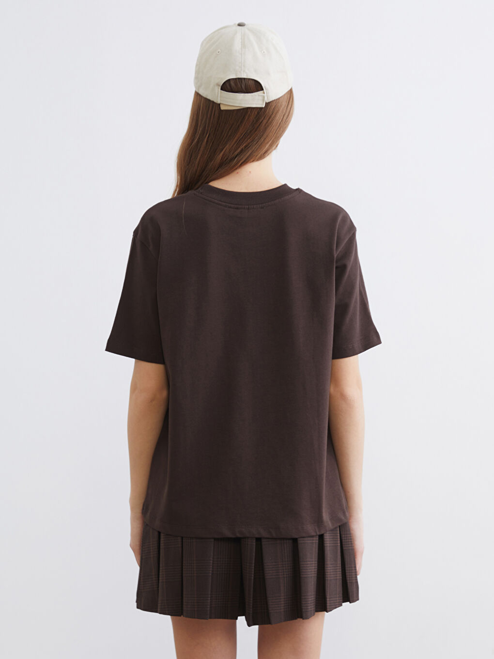 تيشيرت برقبة دائرية للسيدات-3