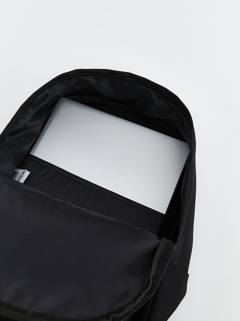 Siyah Laptop Bölmeli Erkek Sırt Çantası-3