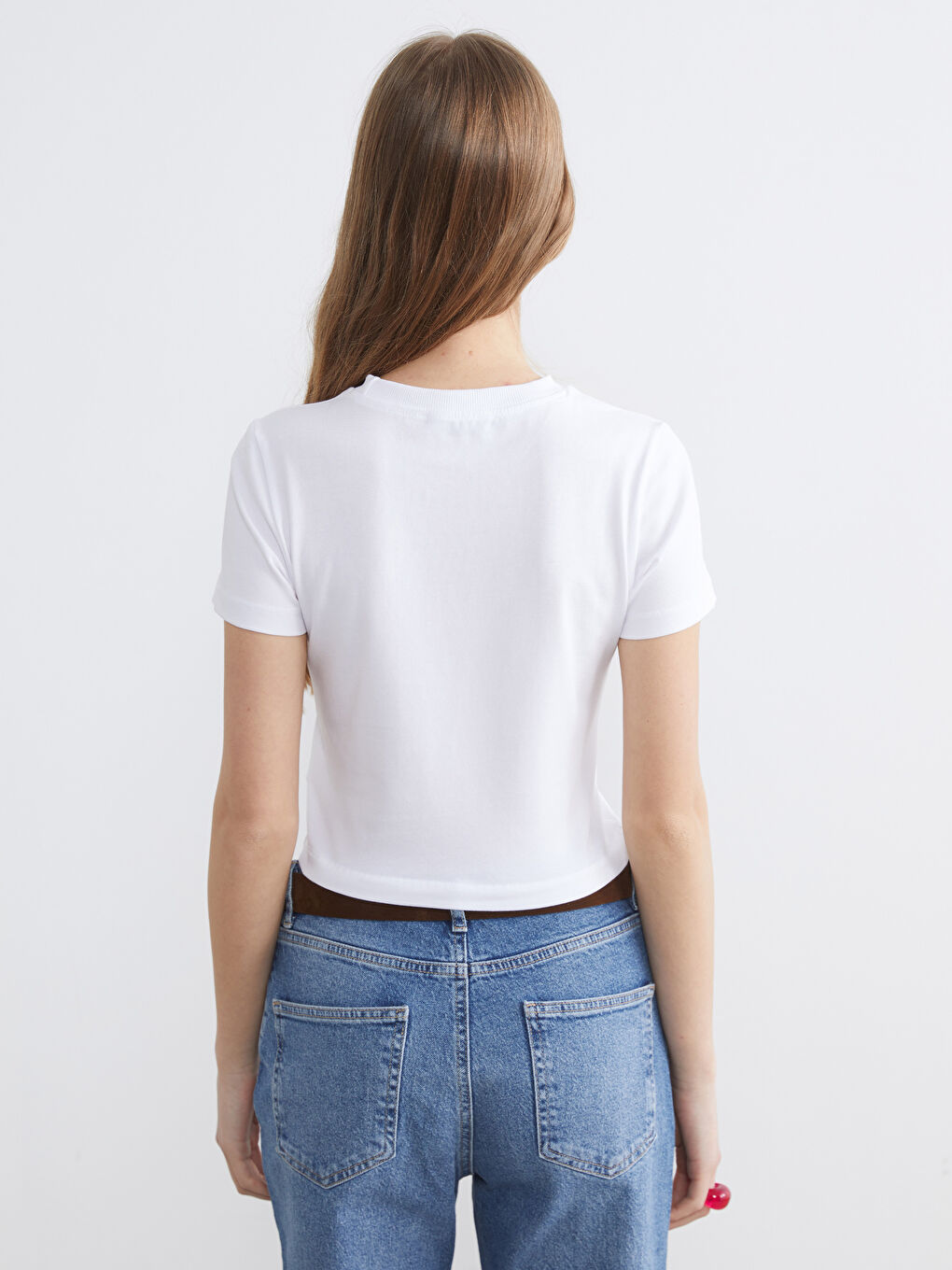 تيشيرت حريمي مطبوع برقبة دائرية-3