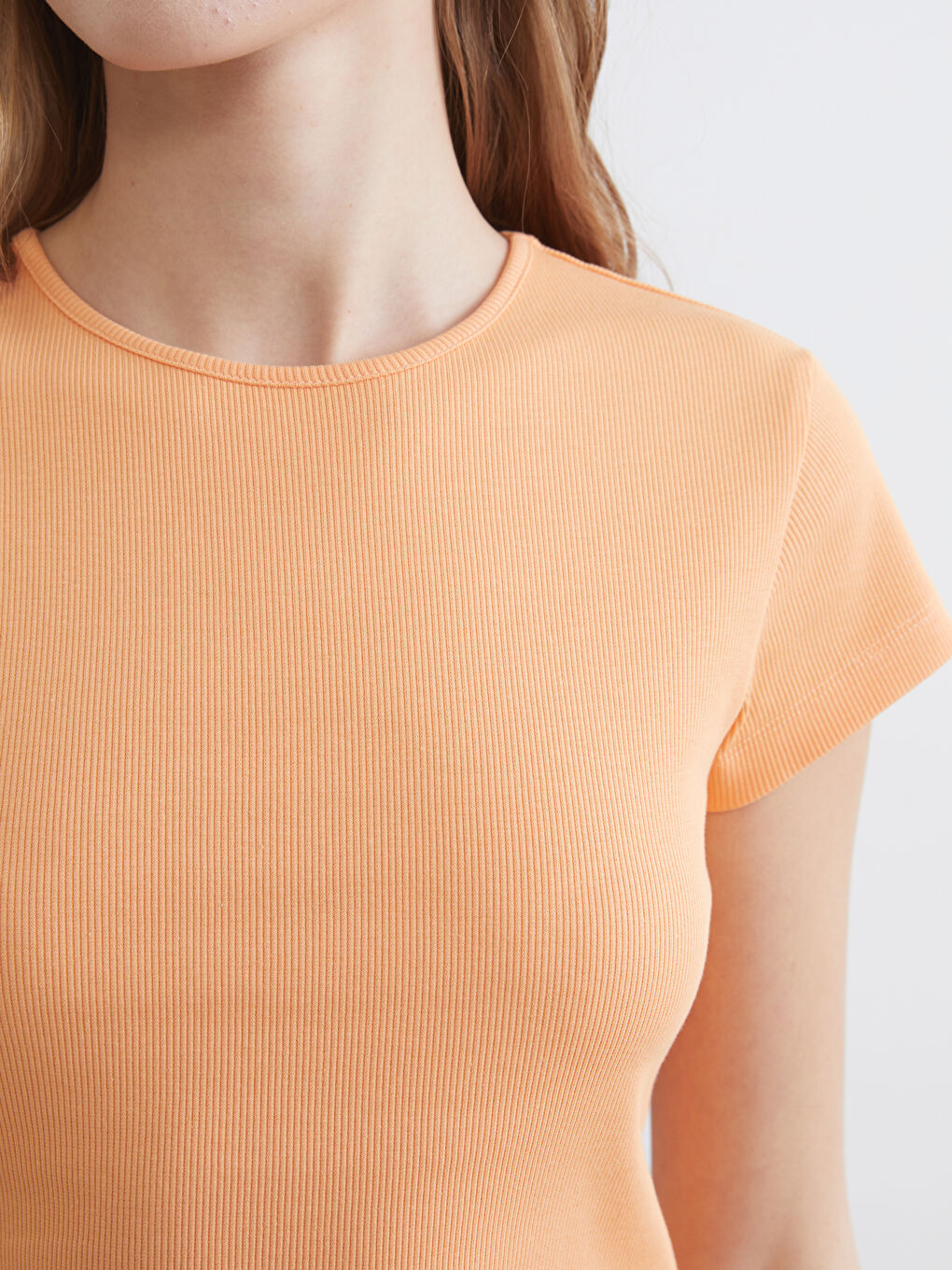 Woman ORANGE Crop Top-2
