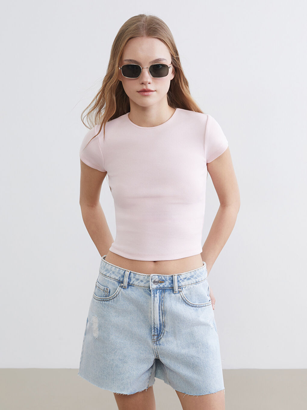 Woman PINK Crop Top