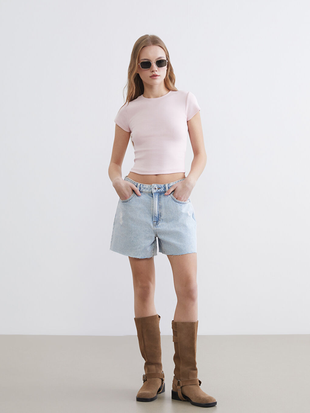 Woman PINK Crop Top-1