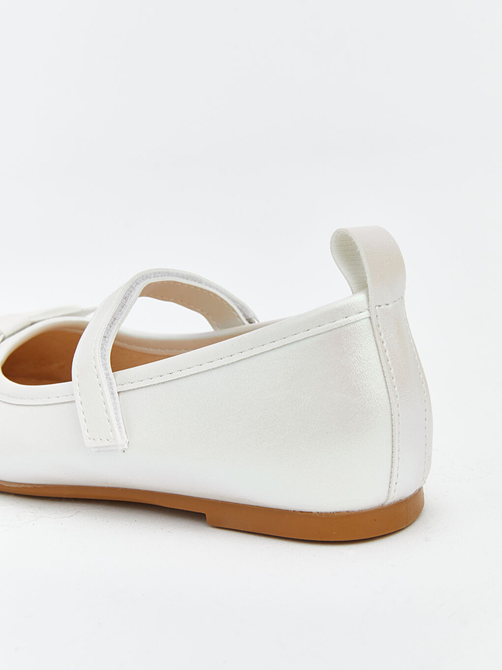 Ekru Fiyonk Detaylı Kız Bebek Babet -4