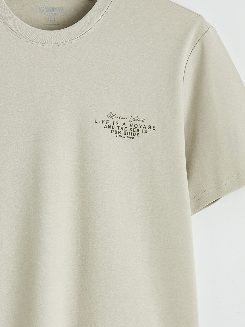 Мъжка тениска от интерлок с кръгло деколте и щампа-5