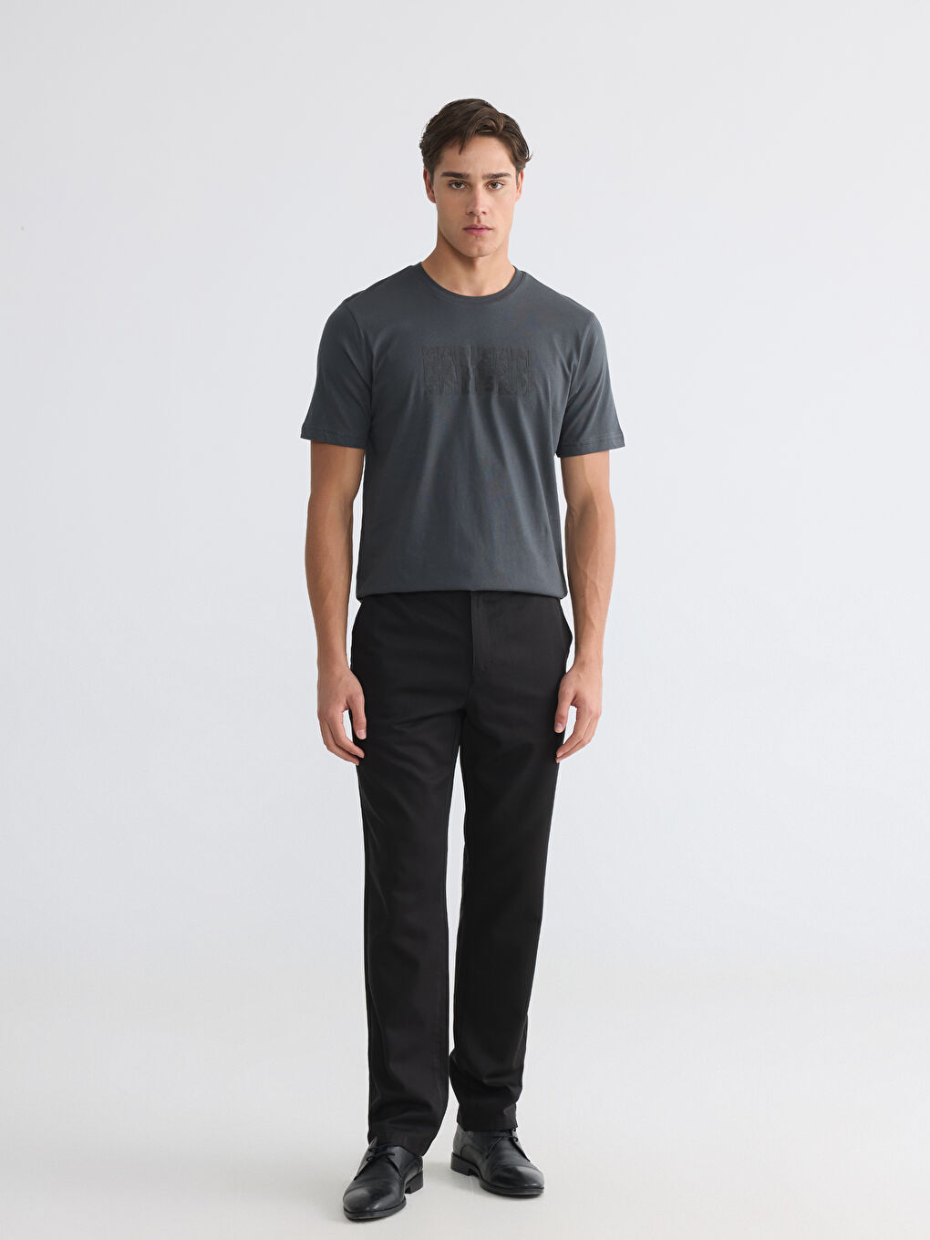 Antrasit Standart Fit Bisiklet Yaka Baskılı Erkek Tişört-1