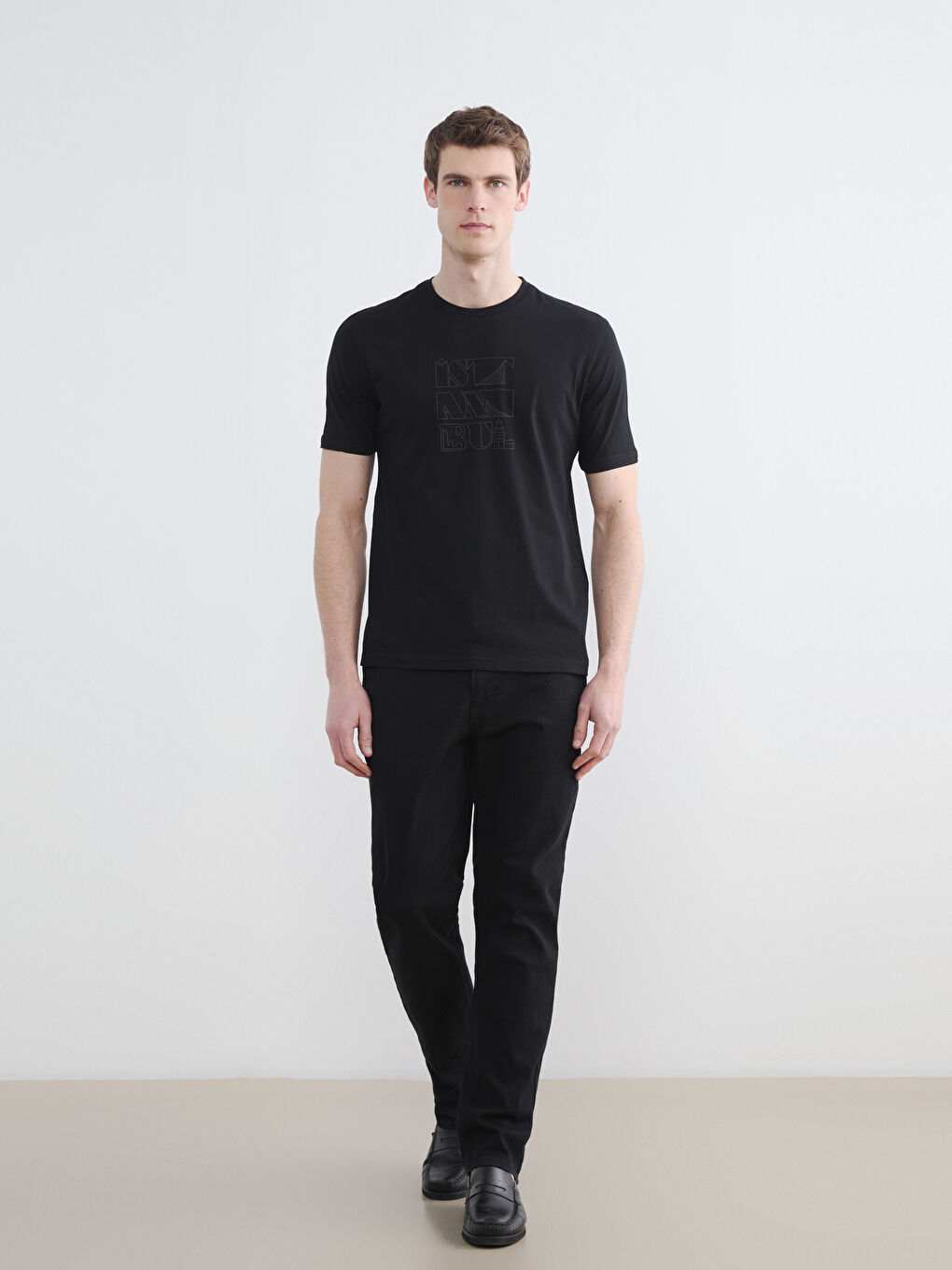 Siyah Bisiklet Yaka İstanbul Baskılı Erkek Tişört-1