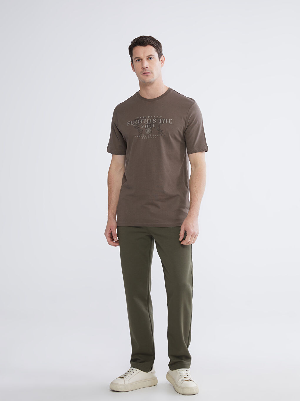 Kahverengi Bisiklet Yaka Baskılı Penye Erkek Tişört-1