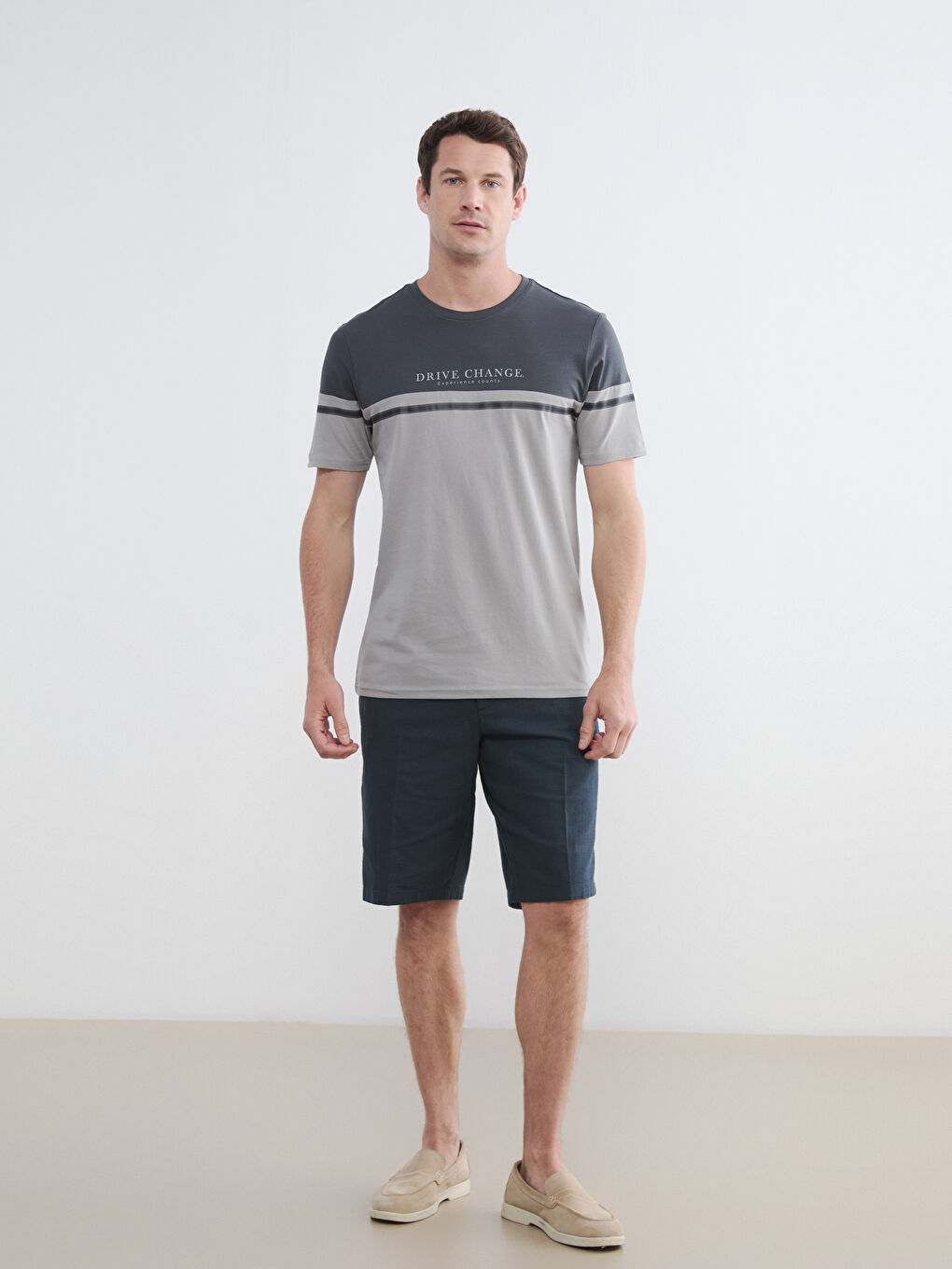  Bisiklet Yaka Renk Bloklu  Erkek Tişört-1