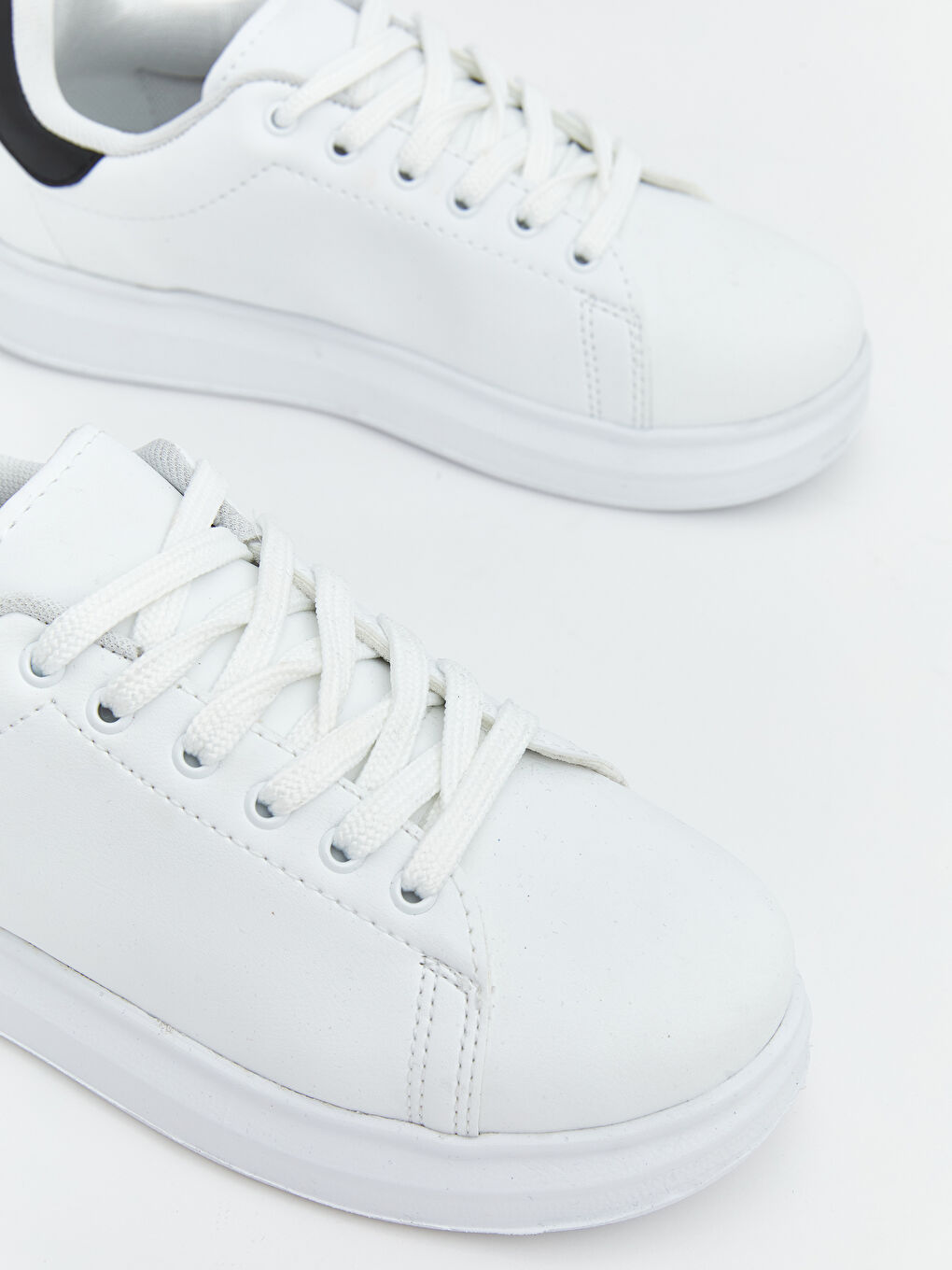 Beyaz Bağcıklı Erkek Çocuk Spor Ayakkabı-2