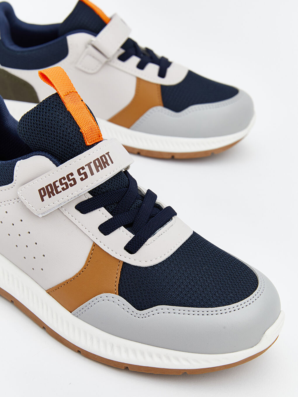 Bej Renk Bloklu Erkek Çocuk Spor Ayakkabı-2