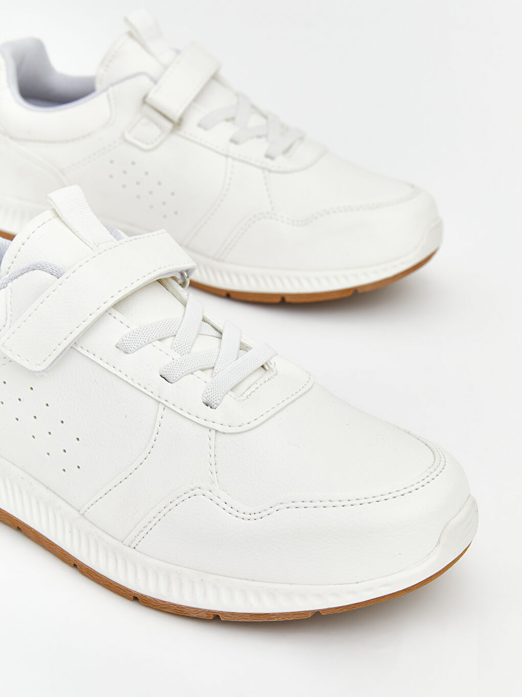 Beyaz Renk Bloklu Erkek Çocuk Spor Ayakkabı-2