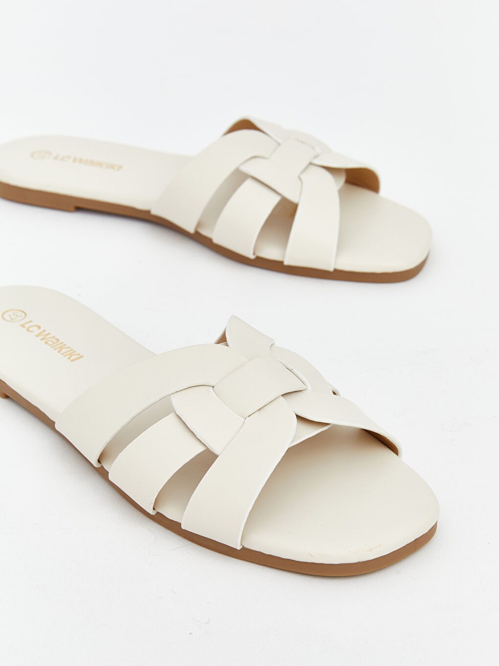 شباشب بيج فاتح / ايكرو امرأة-2