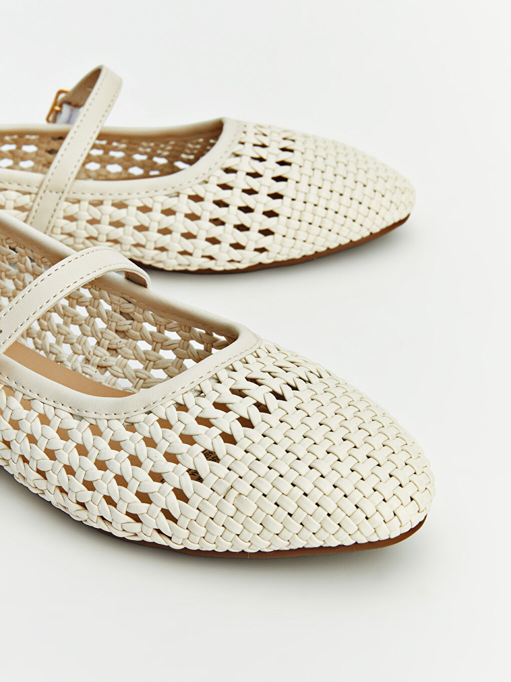 پێڵاوی بالێ بێجی ژن-2