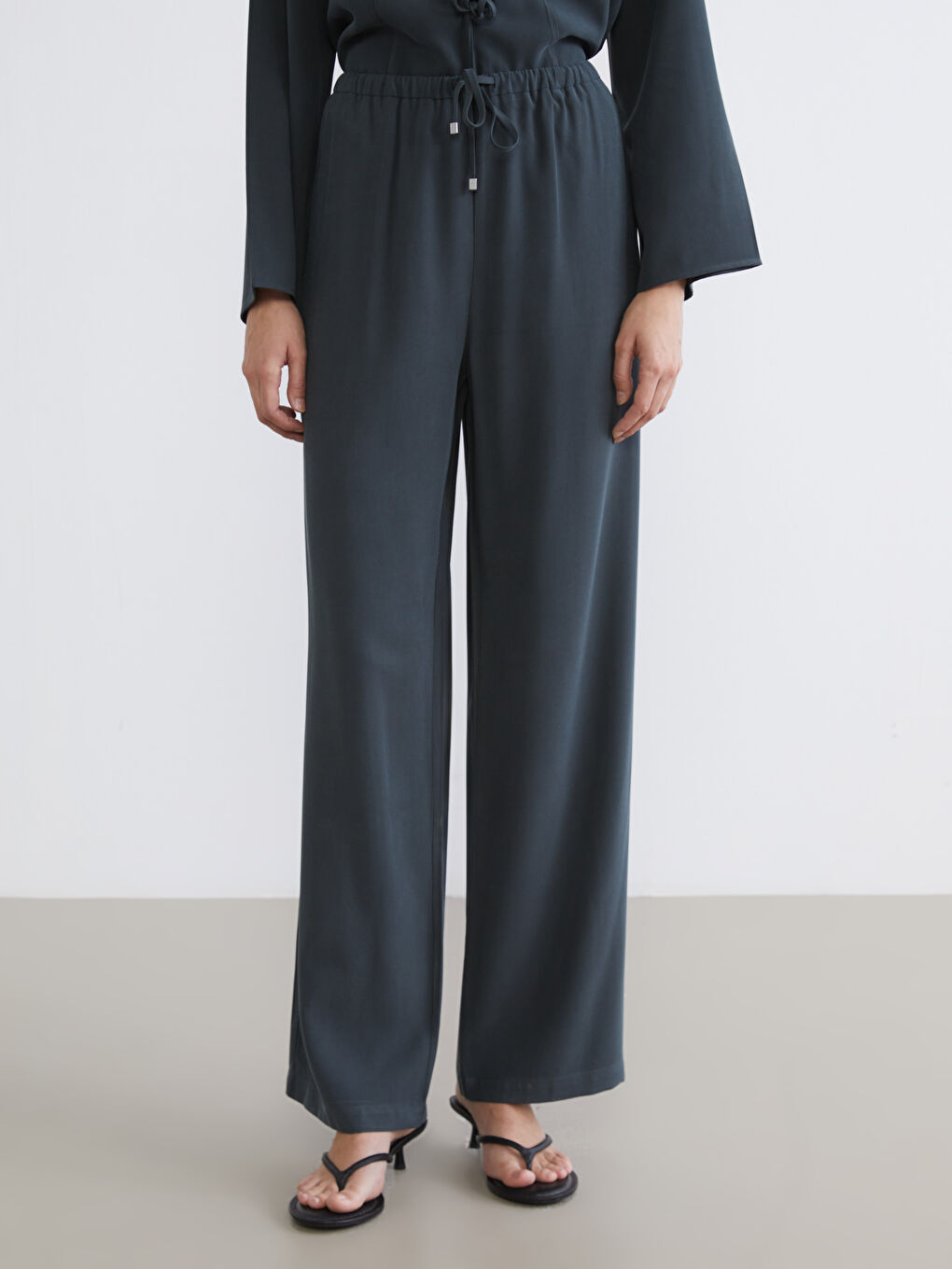 Women's Wide-Leg Trousers with Elastic Waist-1