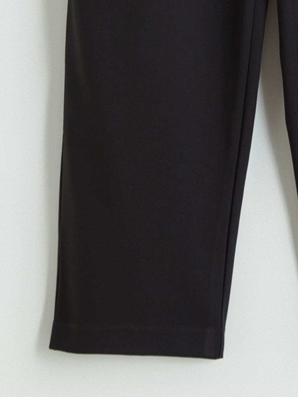 Elastic Waist Carrot Fit Women's Trousers-5