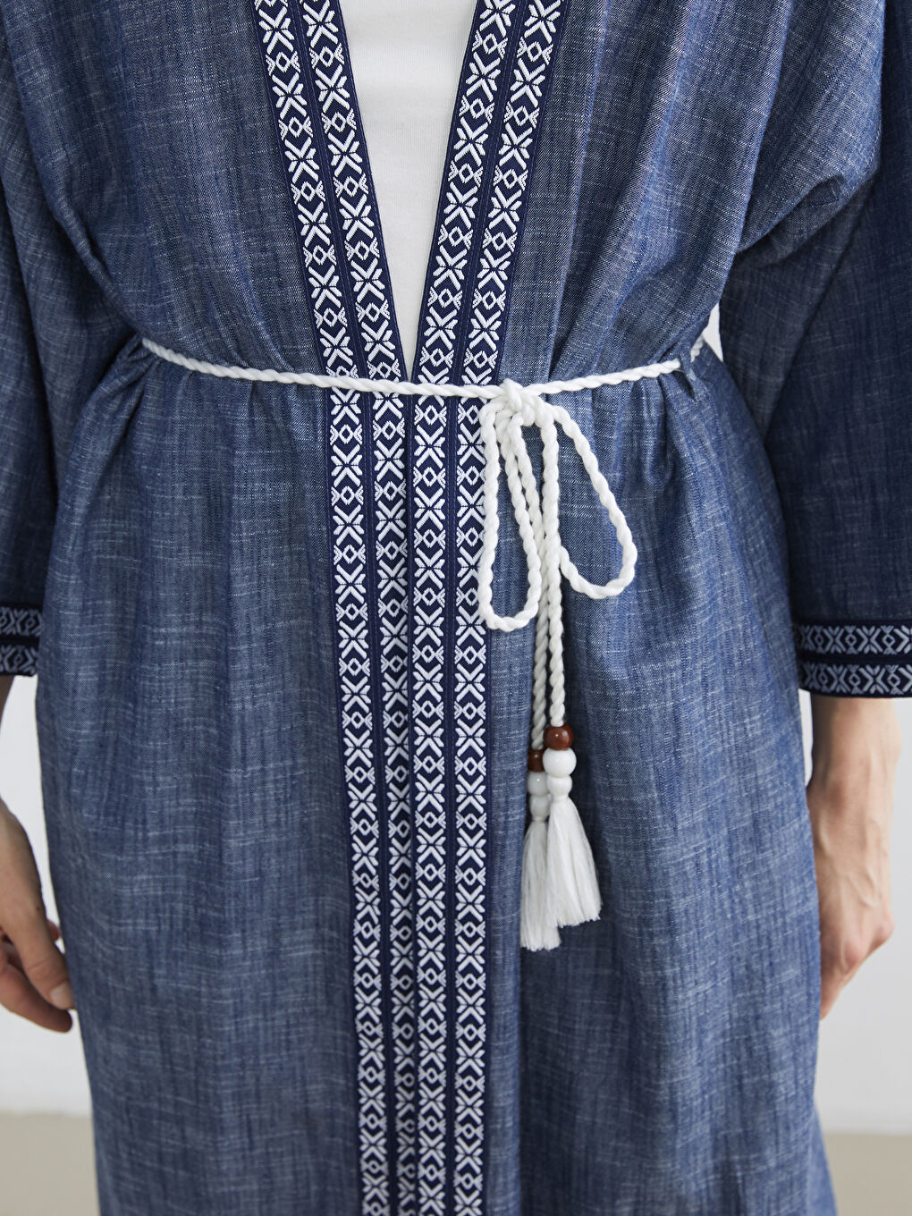 Shawl Collar Embroidered Woman Kimono-2