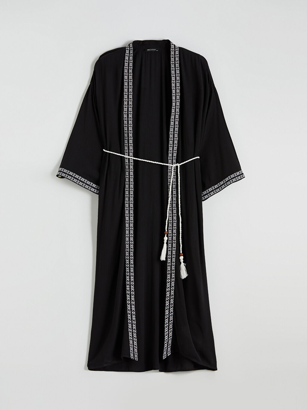 Shawl Collar Embroidered Woman Kimono-4