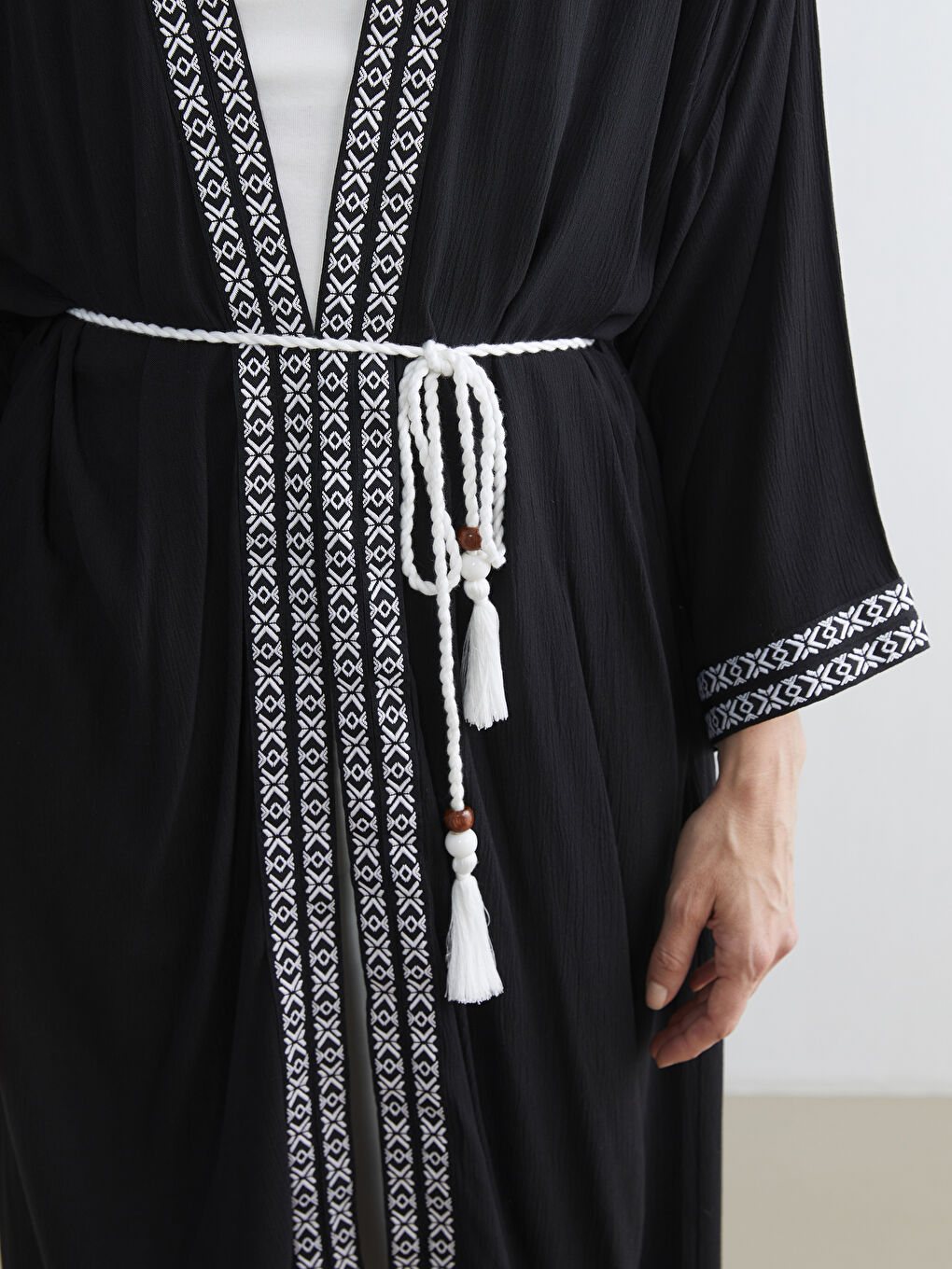 Shawl Collar Embroidered Woman Kimono-2