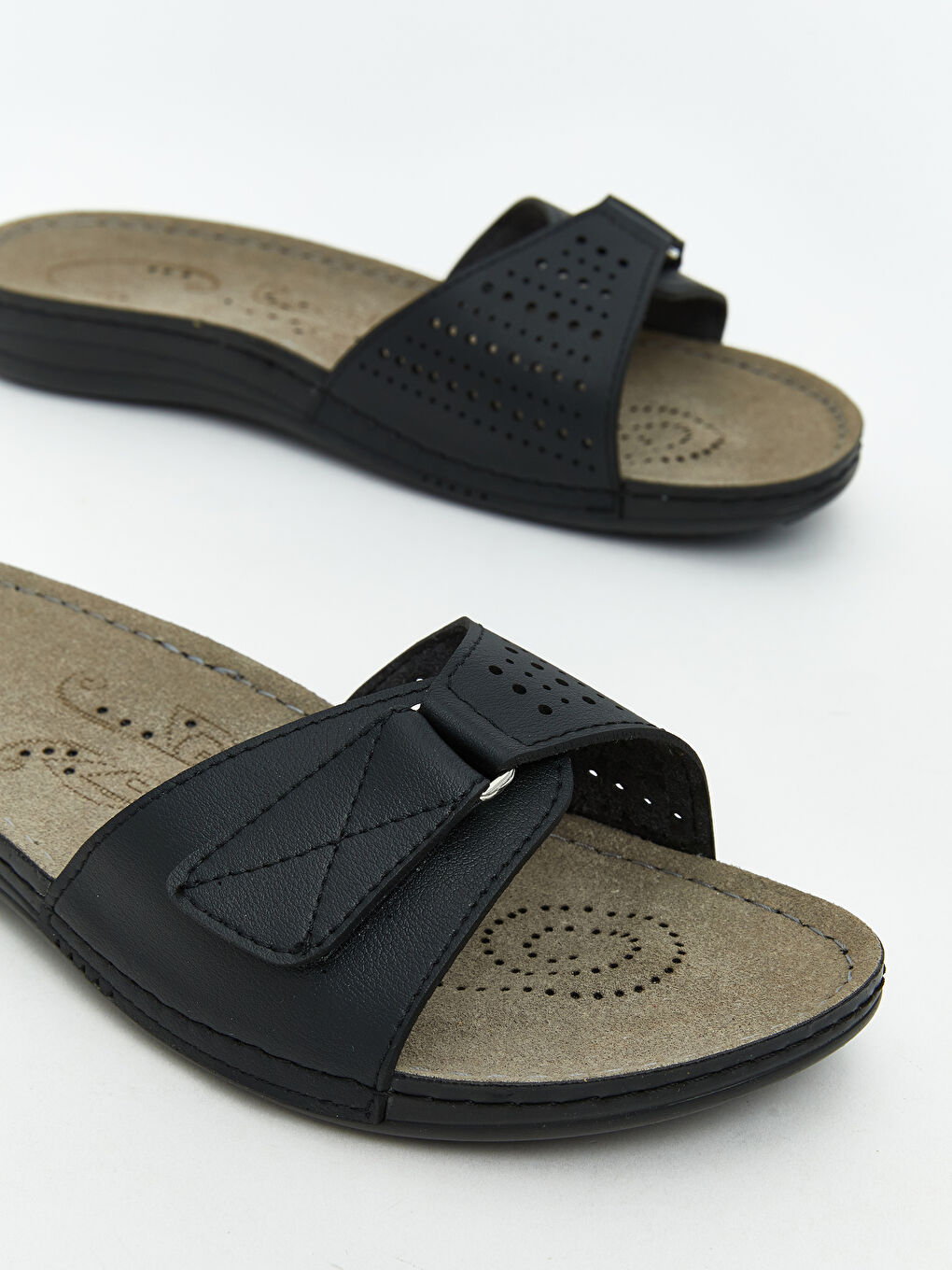 Siyah Fiyonk Görünümlü Kadın Terlik-2