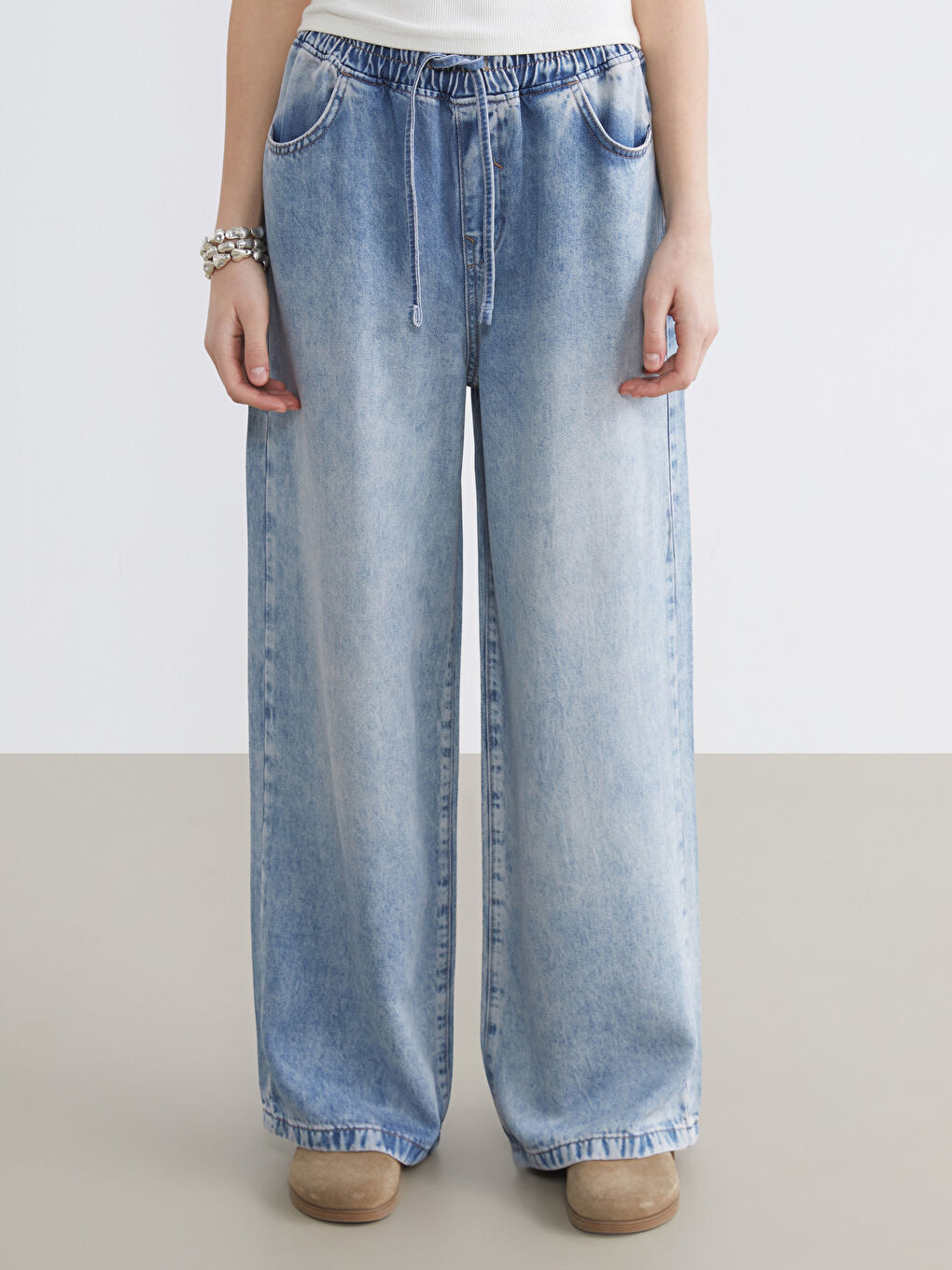 بنطلون جينز واسع الأرجل للسيدات بخصر مطاطي-1