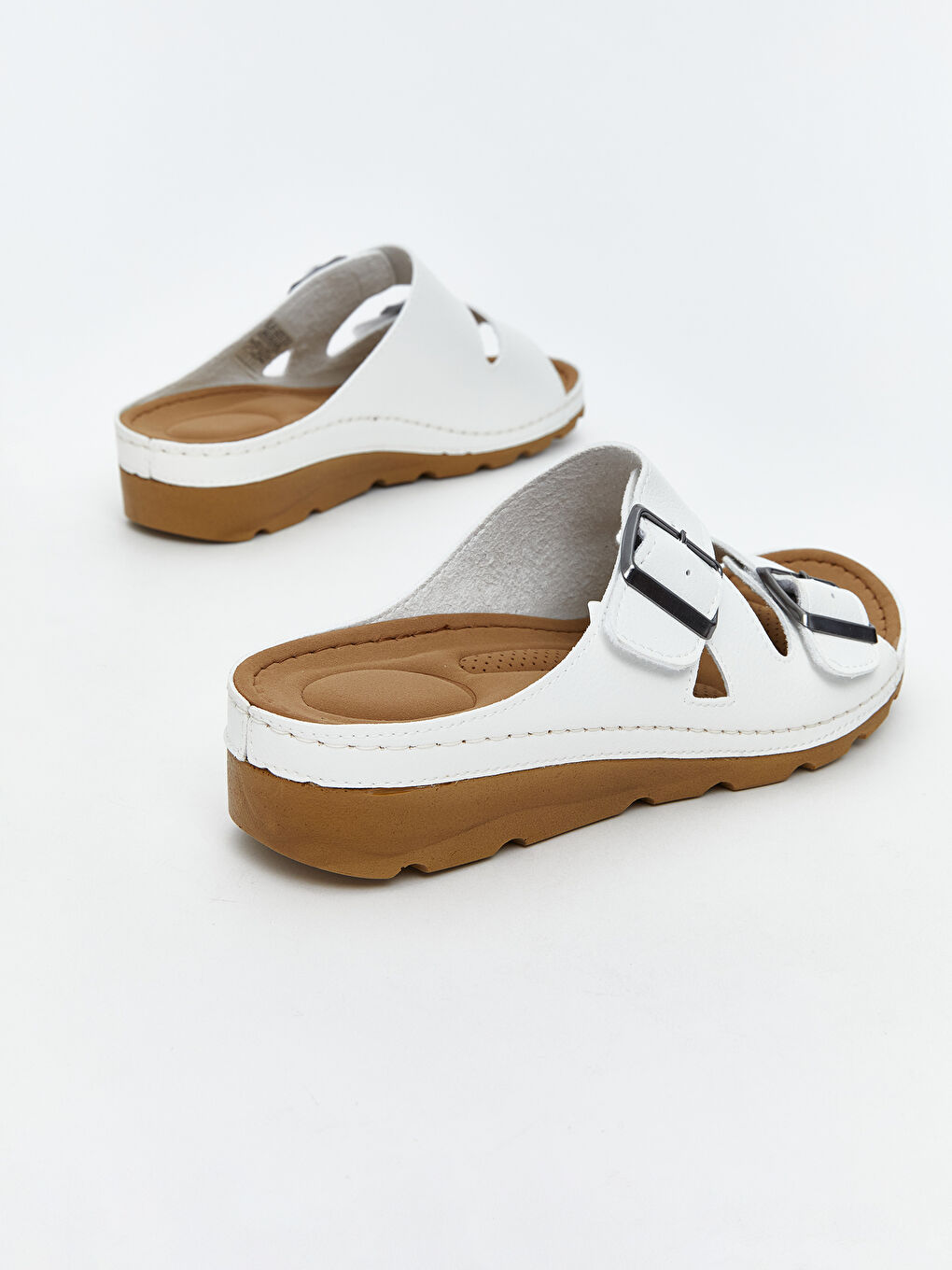 Beyaz Deri Görünümlü Kadın Terlik-4