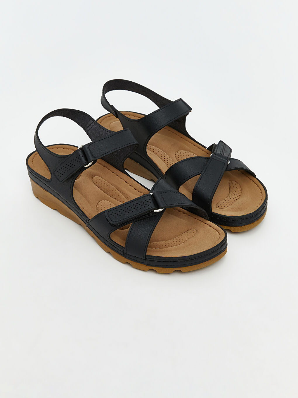 Siyah Deri Görünümlü Kadın Sandalet