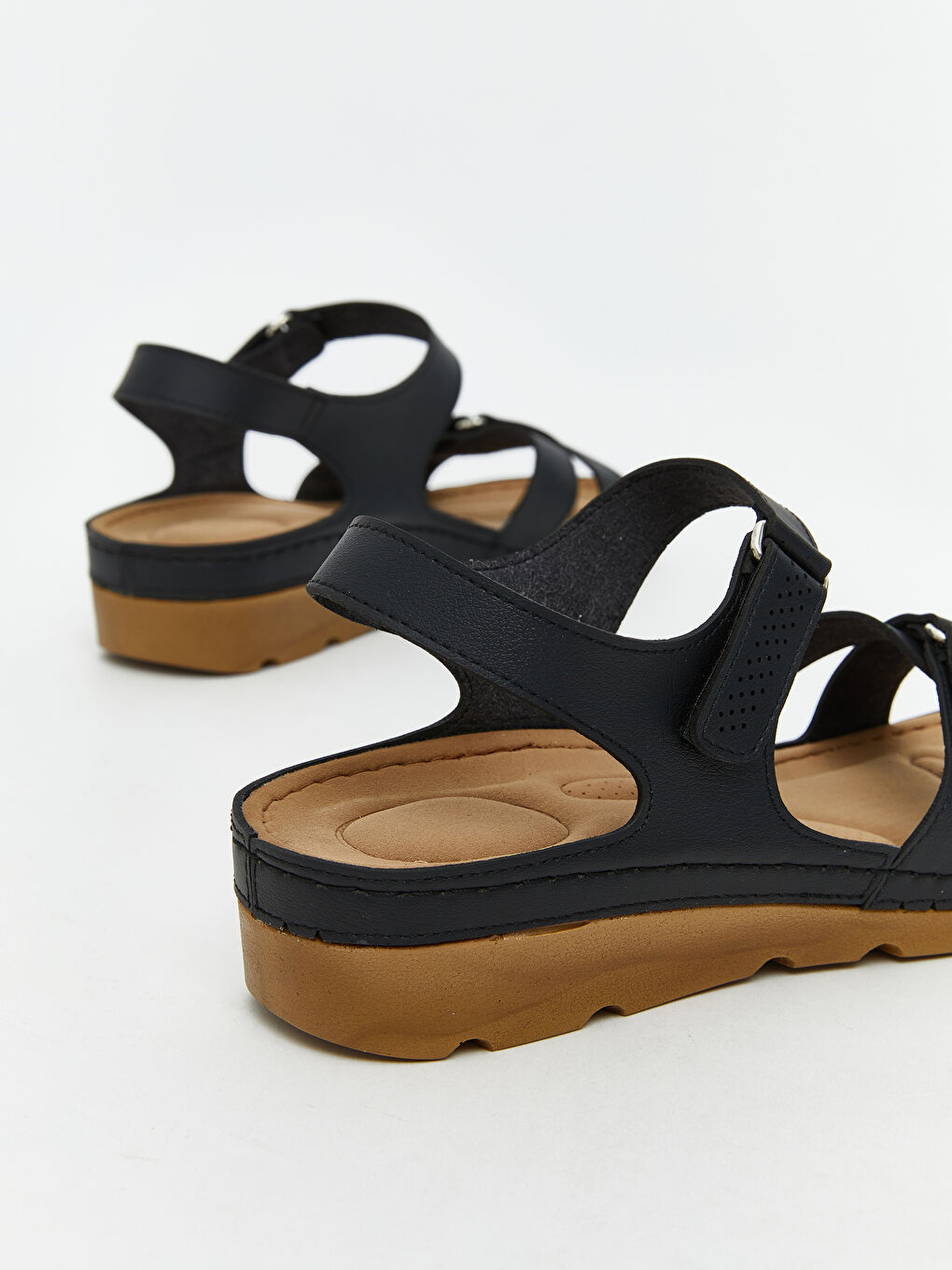 Siyah Deri Görünümlü Kadın Sandalet-4