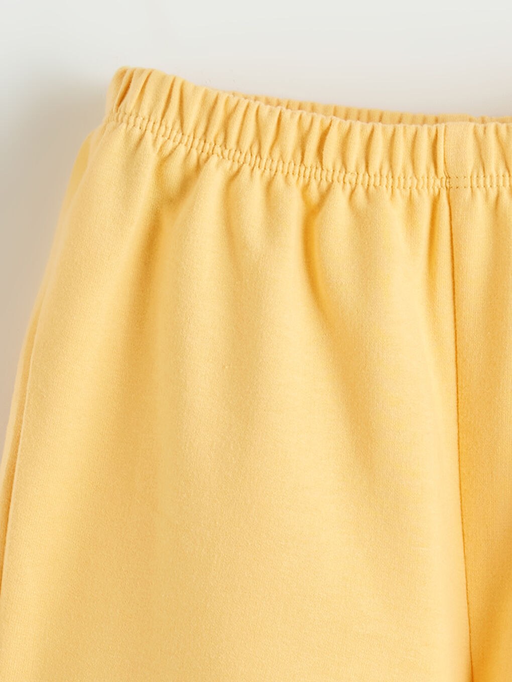 طقم طوبي مصفر طفل صغير-5