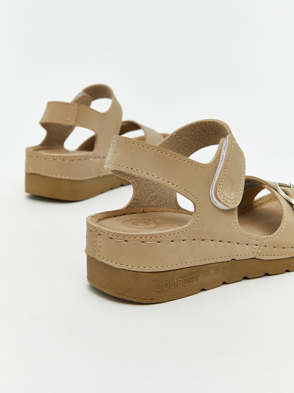 Bej Süet Görünümlü Kadın Sandalet-4