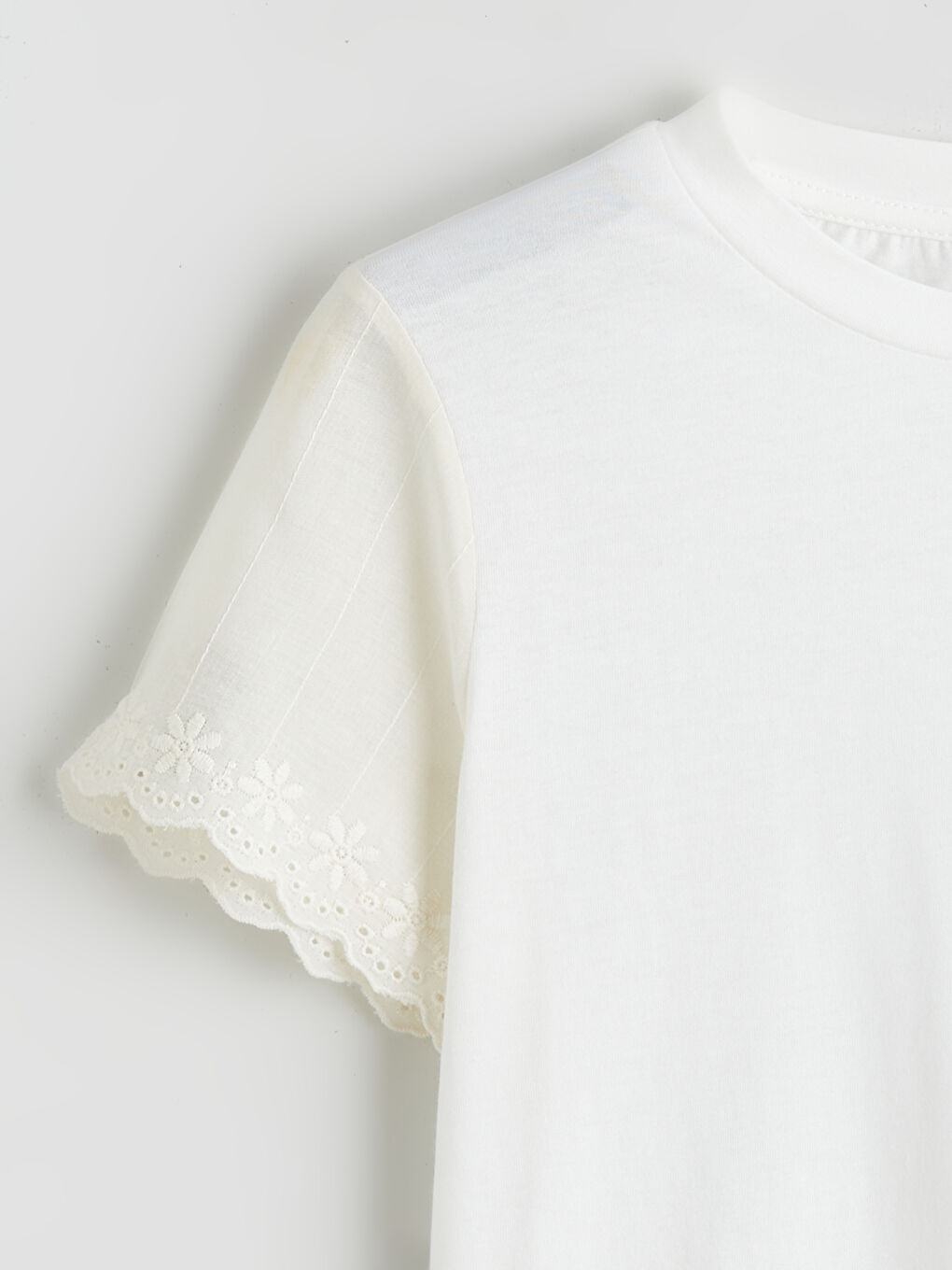 Crew Neck Floral Girls' T-Shirt-1