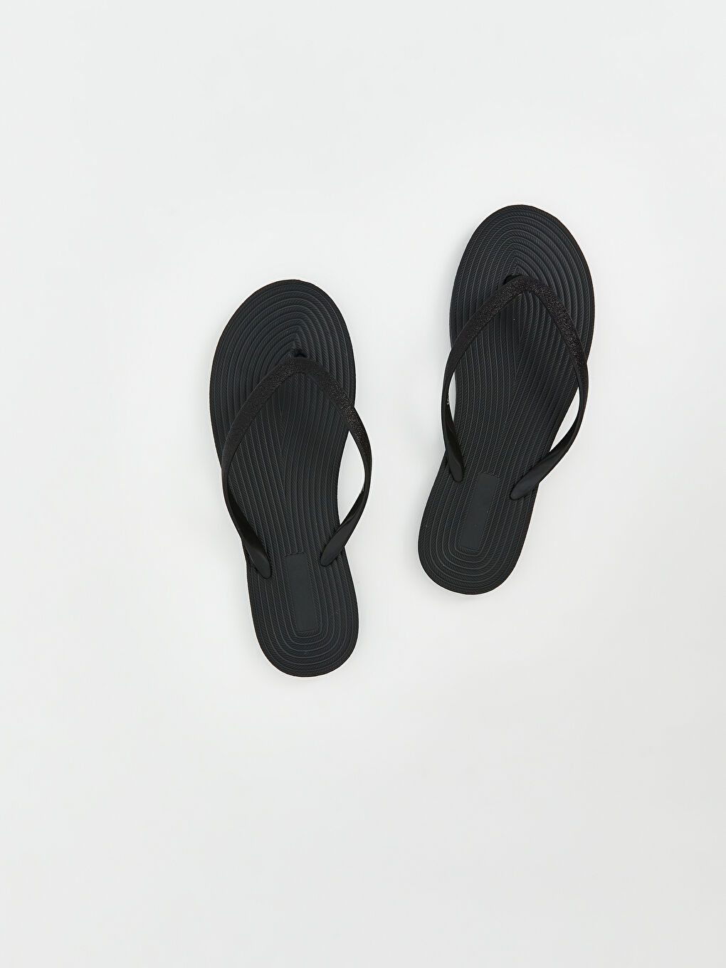 Siyah Parmak Arası Kadın Terlik-2