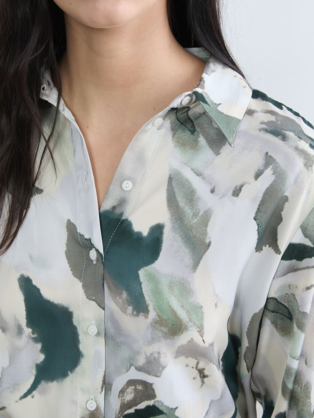 ნაქარგი ატლასის ქალებისთვის პერანგი-2