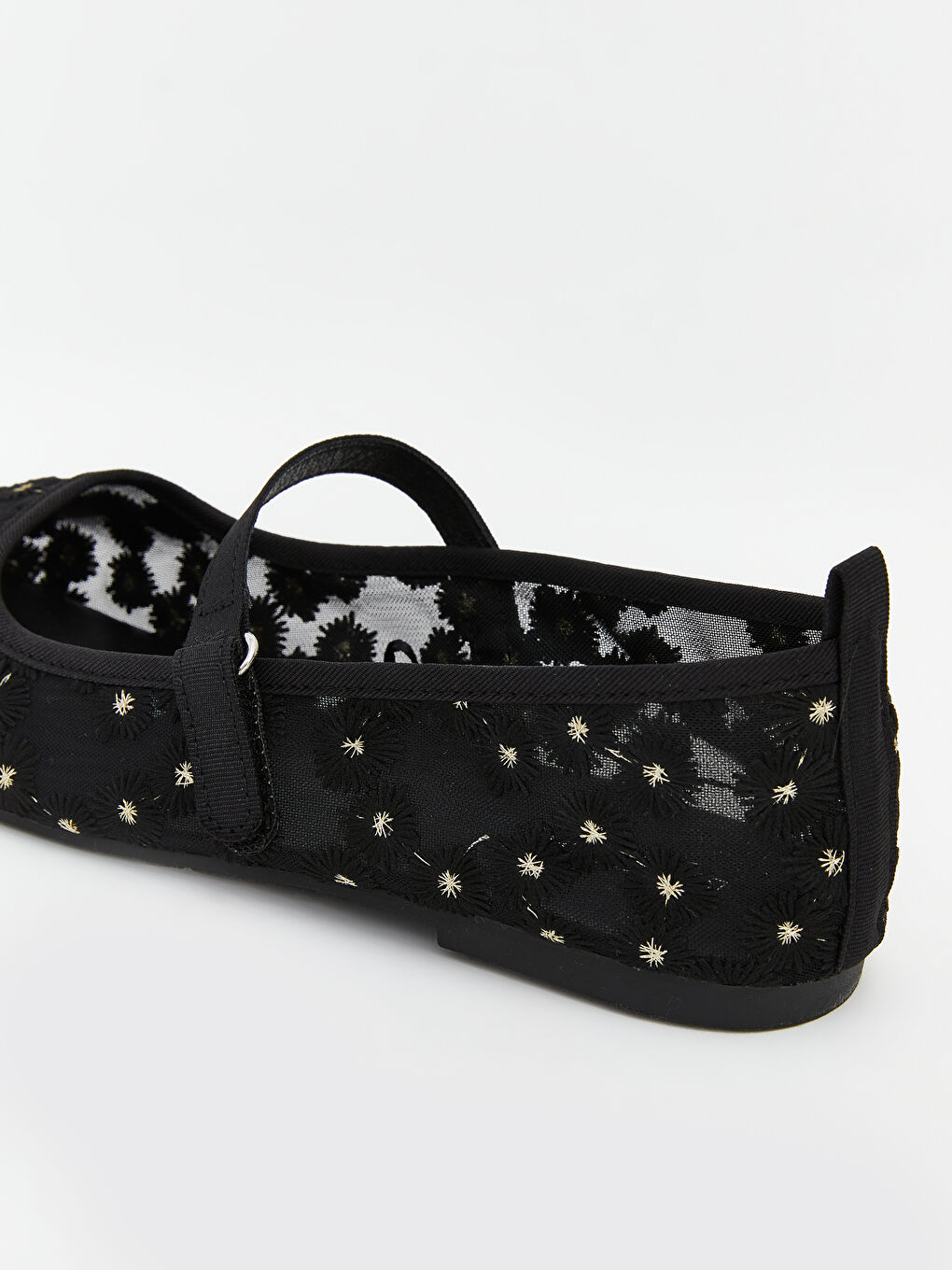 پێڵاوی بالێ ڕه‌ش کچ-4