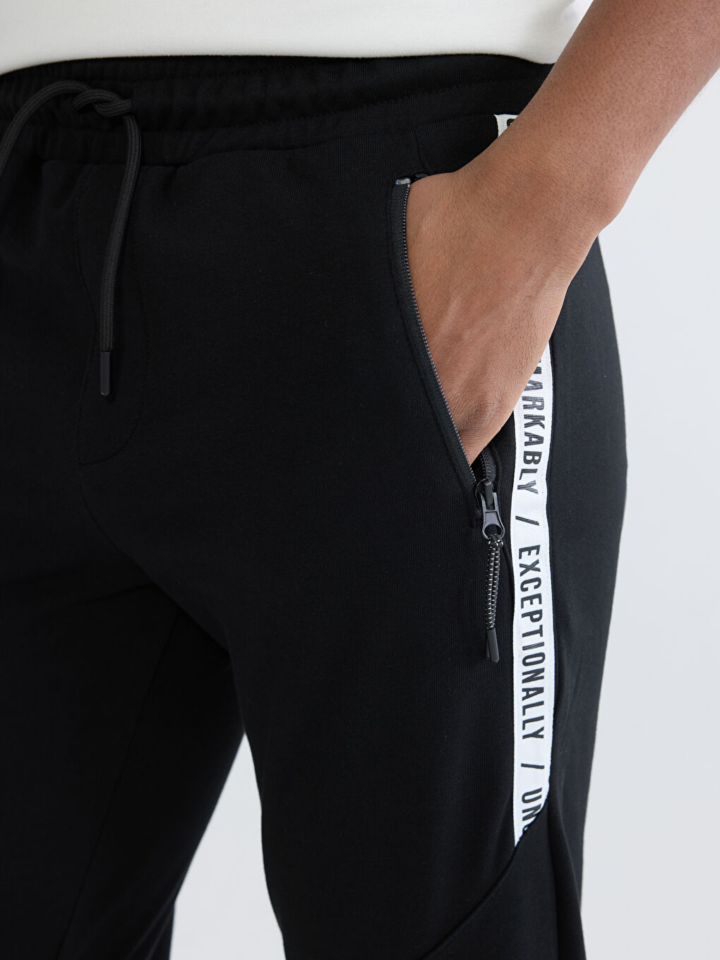 Men's Regular Fit Jogger Sweatpants-2