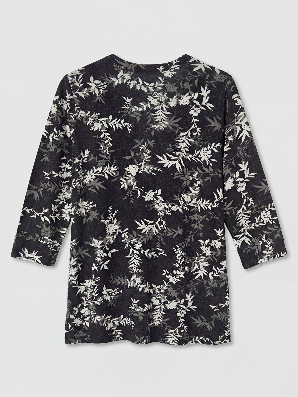 Siyah Kaçık Yaka Çiçekli Bluz-1