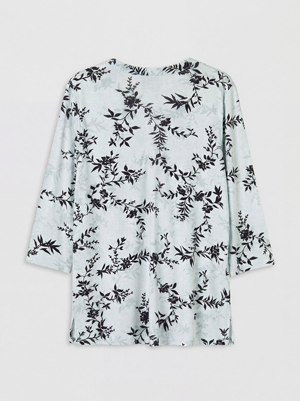 Ekru Kaçık Yaka Çiçekli Bluz-1