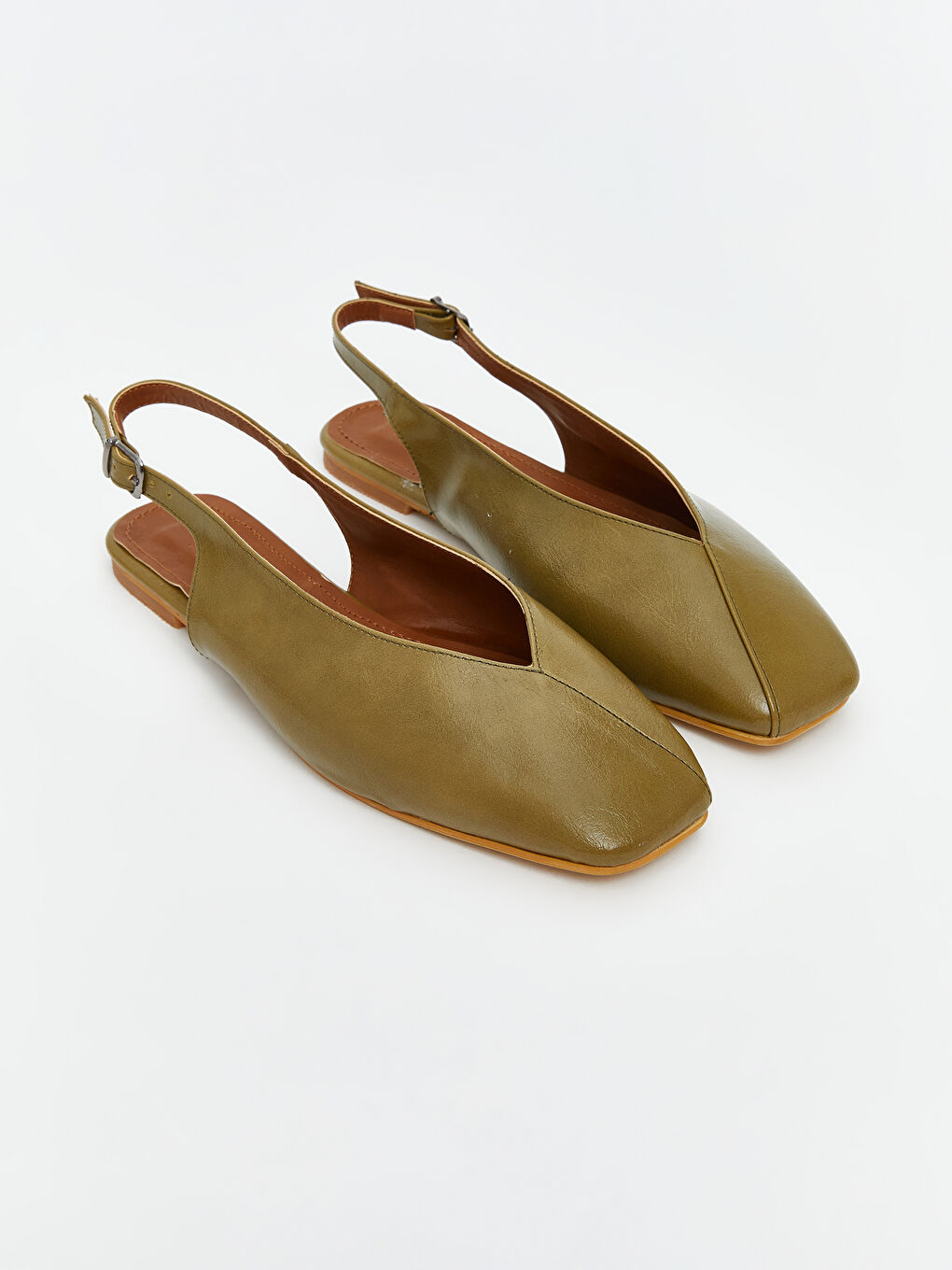 Yeşil Deri Görünümlü Kadın Babet