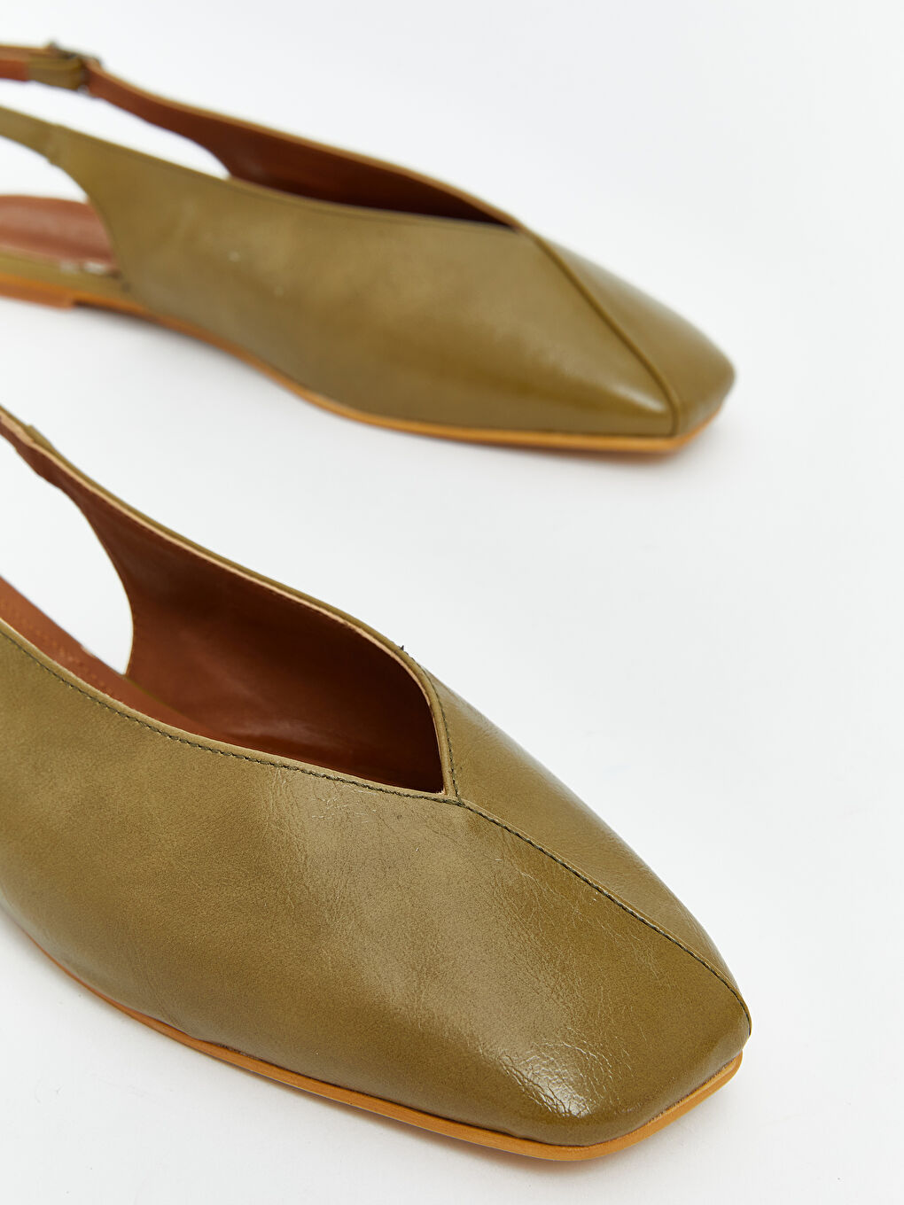 Yeşil Deri Görünümlü Kadın Babet-2