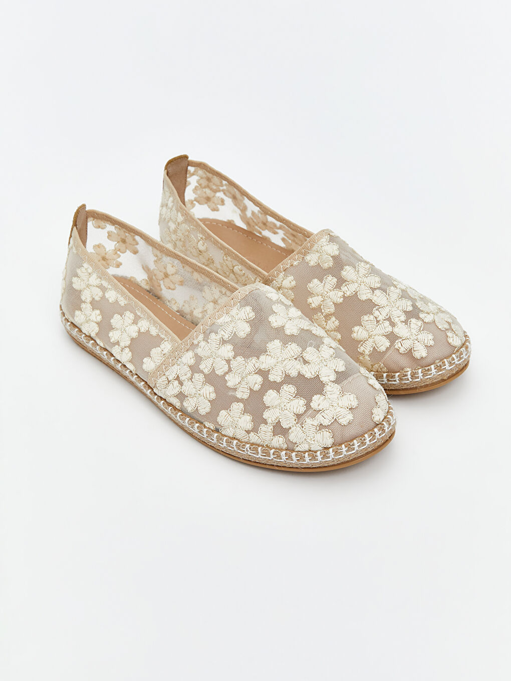 Bej Çiçek Nakışlı Kadın Babet